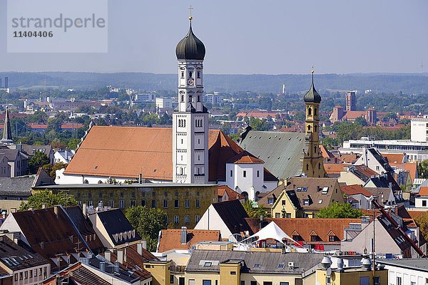 Katholische und evangelische Heilig-Kreuz-Kirche  Blick vom Perlachturm  Augsburg  Schwaben  Bayern  Deutschland  Europa