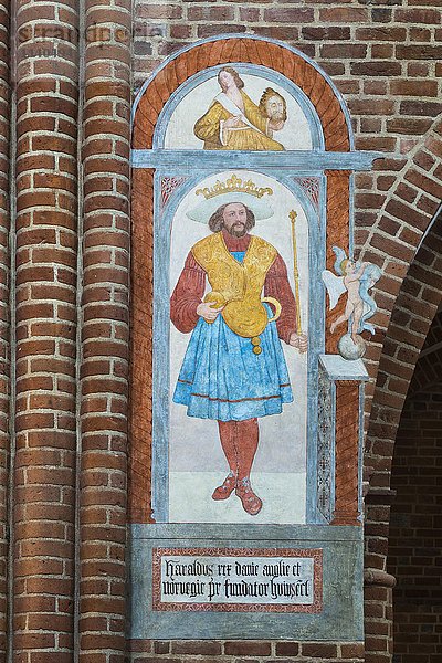 Grab von König Harald Bluetooth  Fresko in der Kathedrale von Roskilde  Roskilde  Seeland  Dänemark  Europa