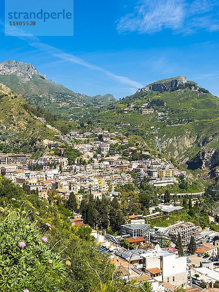 Blick auf Taormina  Sizilien  Italien  Europa