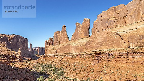 Felsformationen  Courthouse Towers  Arches National Park  Utah  USA  Nordamerika