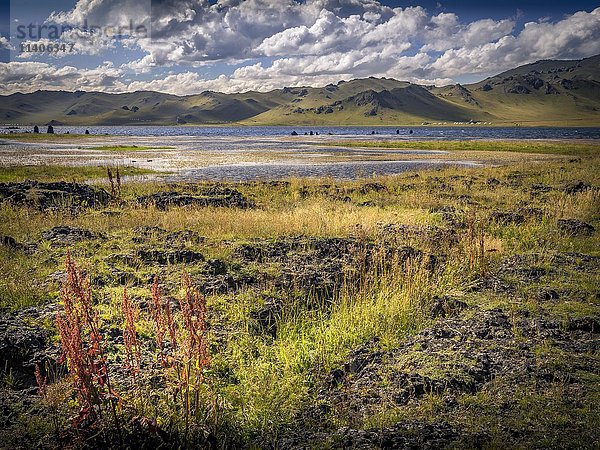Weißer See  Khorgo Terkhiin Tsagaan Nuur National Park  Mongolei  Asien