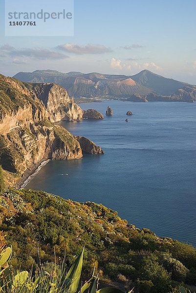 Blick vom Belvedere Quattrocchi  Lipari  Äolische Inseln  Italien  Europa