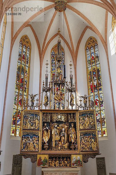 Krönung der Jungfrau im Schwabacher Altar  Kirche St. Johannes und St. Martin  Schwabach  Mittelfranken  Franken  Bayern  Deutschland  Europa