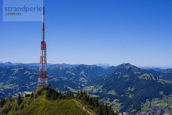 Sendeanlage des Bayerischen Rundfunks  Grünten  1738m  Illertal  Allgäuer Alpen  Allgäu  Bayern  Deutschland  Europa