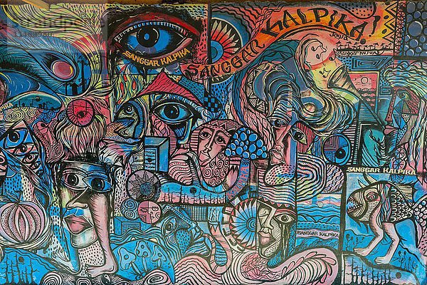 Straßenkunst  bunte Graffiti mit Augen und Gesichtern  Yogyakarta  Java  Indonesien  Asien