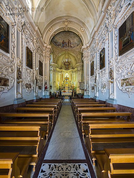 Innenraum  Kirche San Giuseppe  historisches Zentrum  Taormina  Sizilien  Italien  Europa