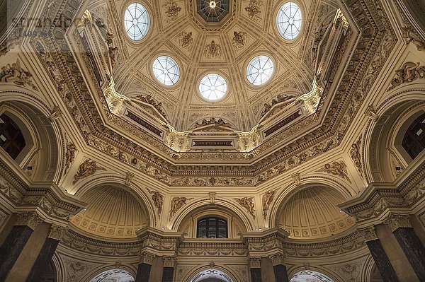 Innenansicht  Kuppel des Naturhistorischen Museums  eröffnet 1889  Wien  Österreich  Europa