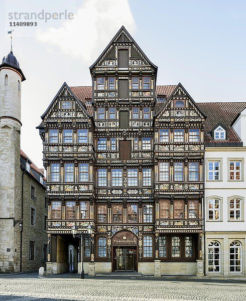 Wedekindhaus  historisches Fachwerkhaus am Marktplatz  Hildesheim  Niedersachsen  Deutschland  Europa