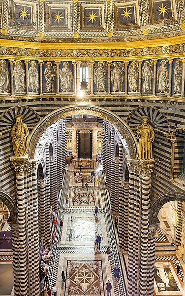 Innenraum  Dom von Siena  Cattedrale di Santa Maria Assunta  Siena  Toskana  Italien  Europa
