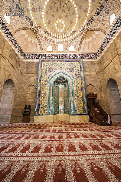 Mihrab und Minbar in der Gebetshalle der Dschuma-Moschee von Schamachi oder Freitagsmoschee von Schamachi; Schamachi  Aserbaidschan