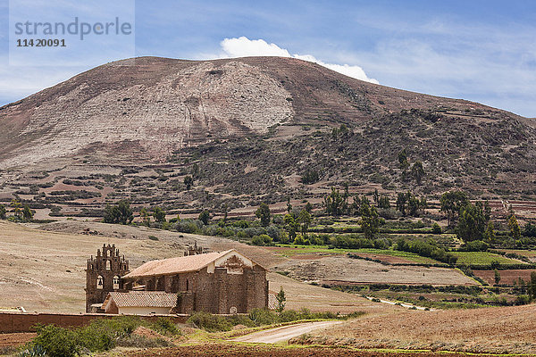 Kirche St. Franziskus  in der Nähe von Maras im Heiligen Tal; Cusco  Peru