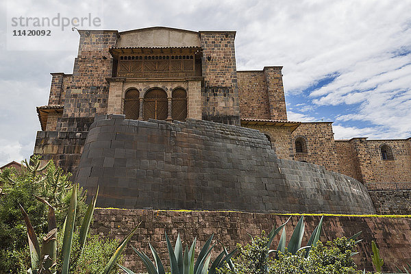 Qoricancha-Tempel (Sonnentempel) und Kirche Santa Domingo; Cusco  Peru