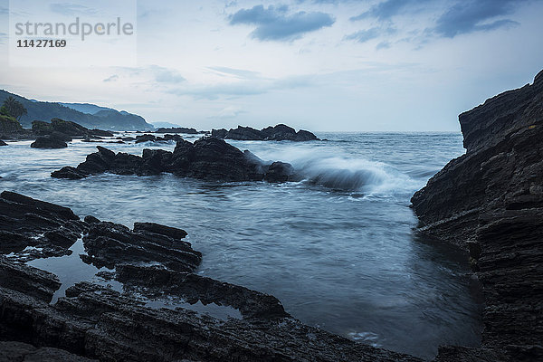 Waiao-Strand im Kreis Yilan  wunderschöne Vulkanlandschaft; Taiwan  China'.