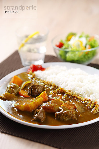 Curry und Reis nach japanischer Art