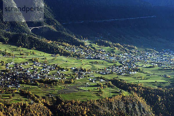 Dorf Termen bei Brig  Wallis  Schweizer Alpen  Schweiz  Europa