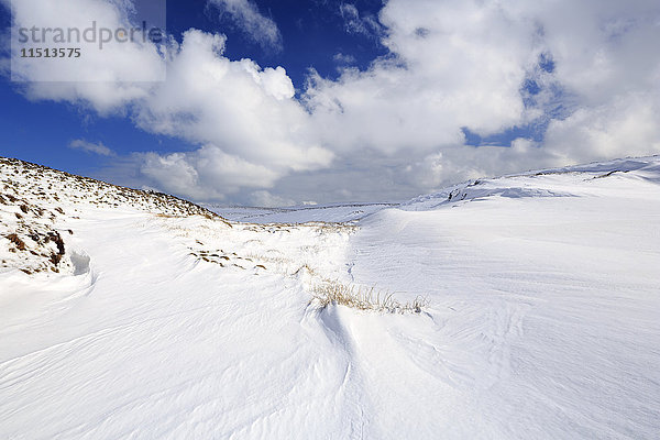 Schnee  Cushleake Mountain  Grafschaft Antrim  Ulster  Nordirland  Vereinigtes Königreich  Europa