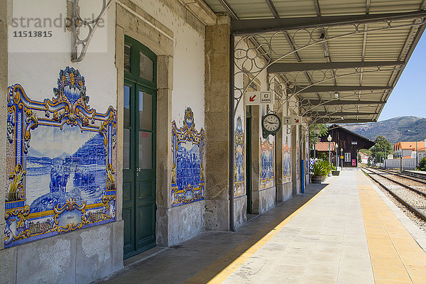 Kachelmalereien  Bahnhof Pinhao  Alto Douro-Weintal  UNESCO-Welterbe  Portugal  Europa