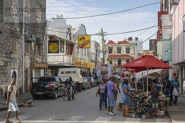 Straßenszene  Bridgetown  St. Michael  Barbados  Westindien  Karibik  Mittelamerika