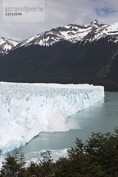 Perito-Moreno-Gletscher am Lago Argentino  El Calafate  Parque Nacional Los Glaciares  UNESCO-Welterbe  Patagonien  Argentinien  Südamerika