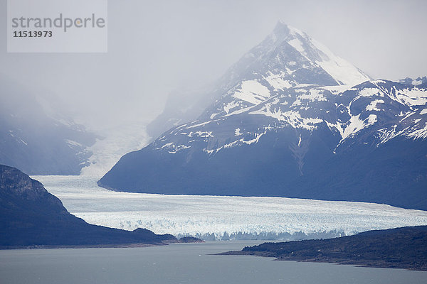 Perito-Moreno-Gletscher am Lago Argentino  El Calafate  Parque Nacional Los Glaciares  UNESCO-Welterbe  Patagonien  Argentinien  Südamerika