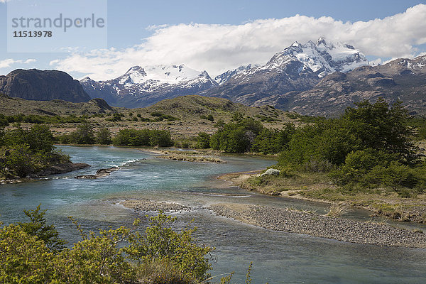 Gletscherfluss bei Estancia Cristina  Lago Argentino  El Calafate  Parque Nacional Los Glaciares  Patagonien  Argentinien