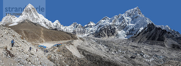 Nepal  Himalaya  Khumbu  Everest-Region  Pumori und Nuptse