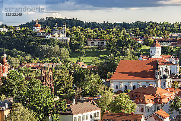 Litauen  Vilnius  Blick vom Gediminas-Turm auf die Altstadt