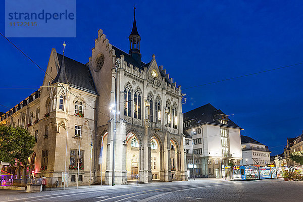 Deutschland  Thüringen  Erfurt  Rathaus bei Nacht