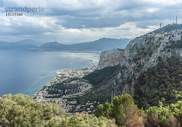 Italien  Sizilien  Blick vom Monte Pellegrino nach Palermo