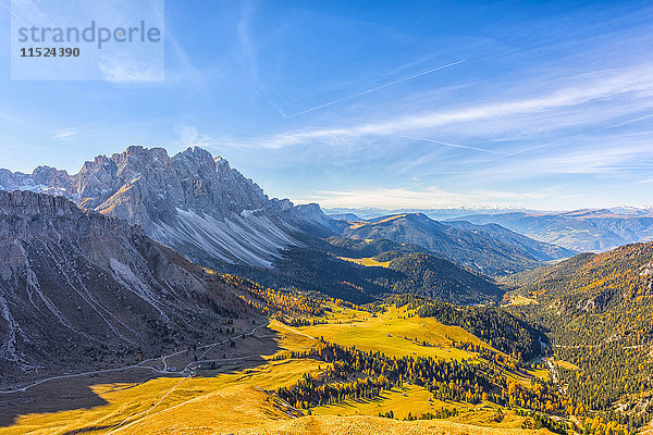 Italien  Südtirol  Funes-Tal  Odle-Gruppe im Herbst