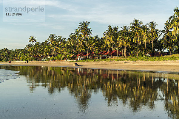 Myanmar  Strand von Ngwesaung