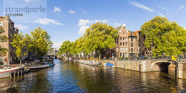 Niederlande  Amsterdam  Hausboote bei Brouwersgracht