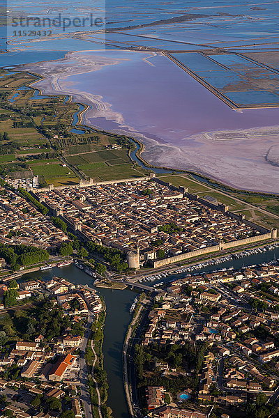 Frankreich  Languedoc-Roussillon  Gard (30)  Luftaufnahme von Aigues-Mortes