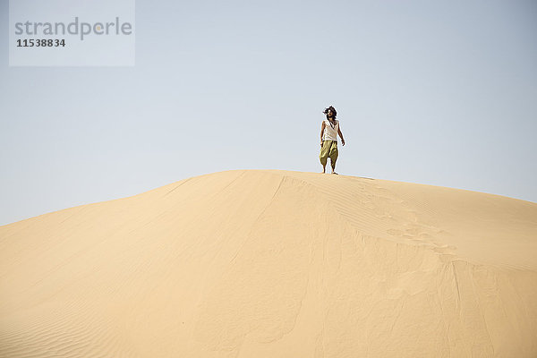 Der Mensch allein in der Wüste