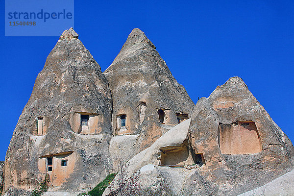 Türkei  Kappadokien  Goereme  Blick auf Felswohnungen