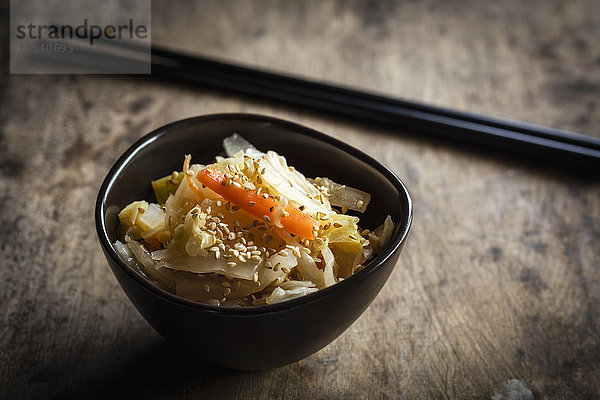 Kimchi  fermentierte koreanische Beilage aus Gemüse