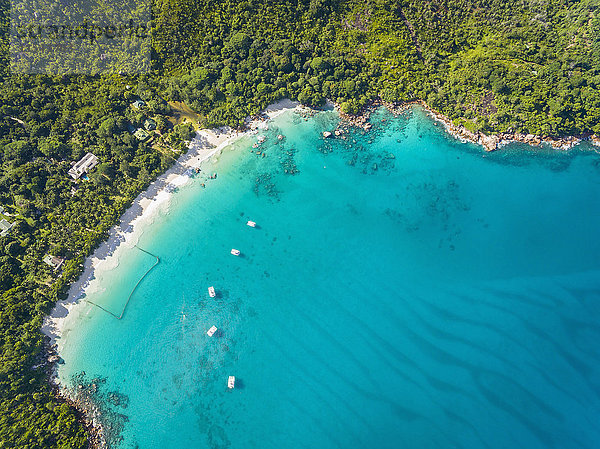 Seychellen  Praslin  Anse Lazio  Strand und Fischernetz  Luftbild