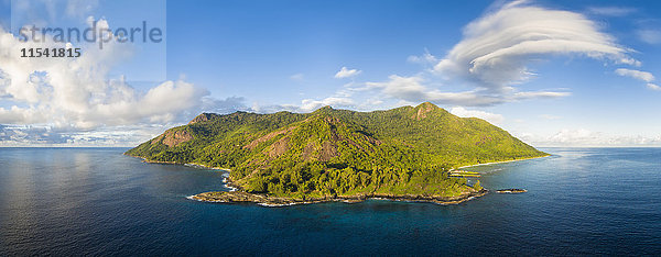 Seychellen  Silhouette Island  Point Ramasse Tout  Strände Anse Lascars und La Passe