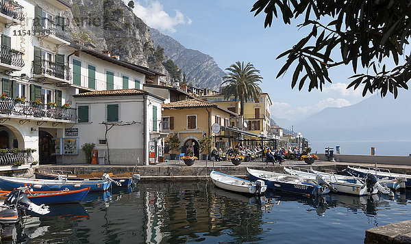 Italien  Lombardei  Brecia  Gardasee  Limone sul Garda  Hafen