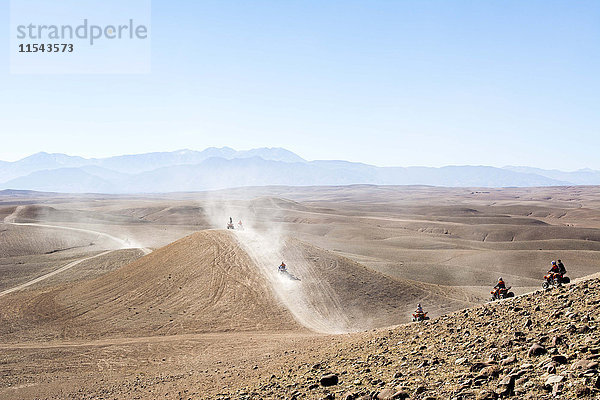 Marokko  Quadbikes in der Wüste von Agafay