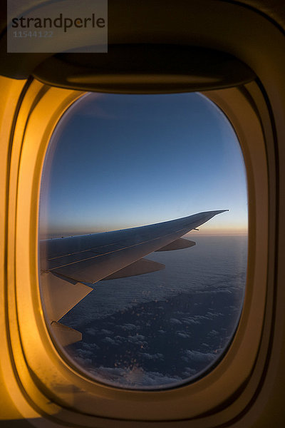 Europa  Luftbild  Flugzeugfenster  Flügel