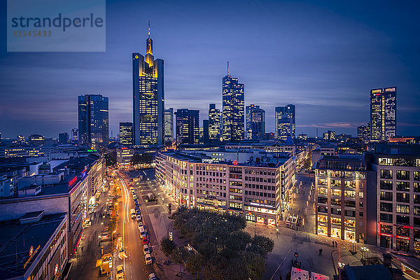 Deutschland  Hessen  Frankfurt  Innenstadtansicht mit Hauptwache und Bankenviertel