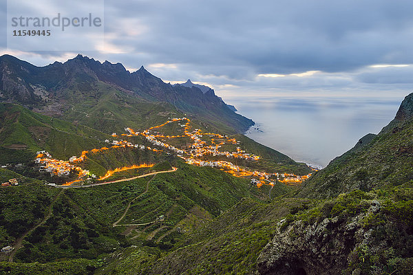 Spanien  Kanarische Inseln  Teneriffa  Anaga-Gebirge  Taganana am Abend