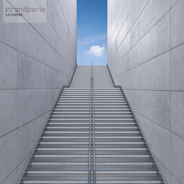 Treppe in einem zum Himmel führenden Gebäude  3D-Rendering