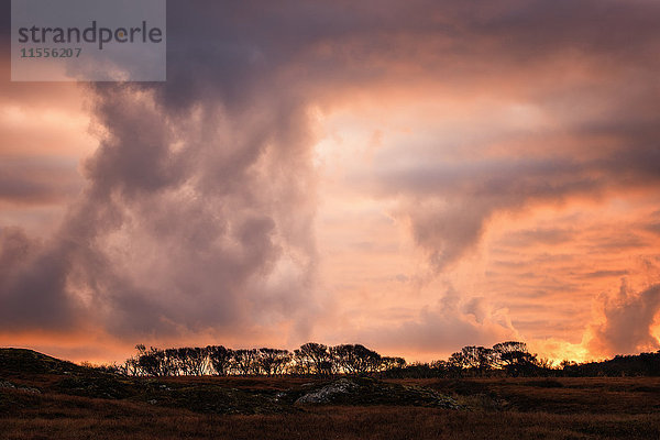 Gewitterwolken auf der Isle of Mull  Innere Hebriden  Schottland  Vereinigtes Königreich  Europa