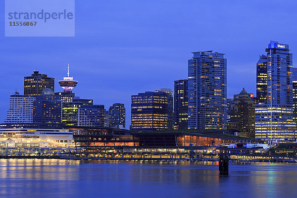 Skyline von Vancouver  British Columbia  Kanada  Nordamerika