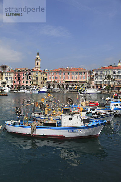 Hafen  Oneglia  Imperia  Ligurien  Italienische Riviera  Italien  Europa