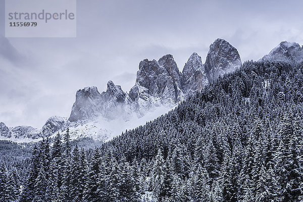 Die Geislergruppe in der Val di Funes  Dolomiten.