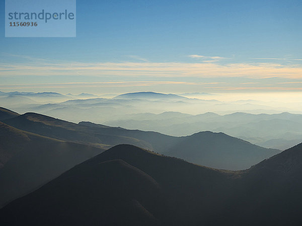 Italien  Marken  Apenninen  Blick vom Monte Catria