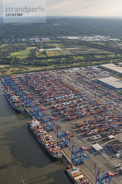 Deutschland  Hamburg  Luftaufnahme Containerterminal Altenwerder